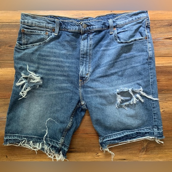 Levi's 412 Slim Shorts Mens Size 42 Blue Distress Fray 9" Inseam Denim Jeans - Picture 1 of 11